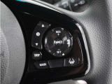 ◆アダプティブクルーズコントロール◆予め設定した車速内でクルマが自動的に加減速。前走車との適切な車間距離を維持しながら追従走行します。【LKAS】車線維持支援システムでステアリング操作を支援。