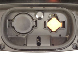 急速充電と普通充電の充電口がございます