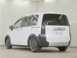 当社では、お客様に安心してお車をお選びいただくため、ご購入前に現車のご確認をお願いしております。