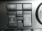 【電動スライドドアボタン】 車内からも開閉可能なスライドドアスイッチが付いています☆ (^_-)-☆ お荷物を抱えてドアが開けられないなんて事もありますよね!そんなお連れ様にも喜ばれる♪親切な機能です