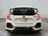Honda認定中古車はU-Select保証1年付きで、有料で最長5年まで延長可能です。またU-Select Premium保証の中古車は無料保証2年付きで、有料で最長5年まで延長可能です。