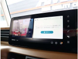 お車選びをお楽しみ頂けるよう、在庫車の展示スペースを十分に確保しております。