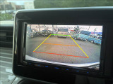 バックカメラが付いているため、駐車の際などにはとても便利です。