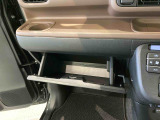 納車前にはプロのメカニックが点検、整備を行いますので安心してお乗り頂けます!!