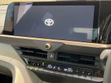 【12.3インチワイドナビ】高級感とインパクトのある大型ワイドナビを装備。各種オーディオ操作はもちろん、横長ワイド画面でのマップ2分割表示など、利便性も高いナビです♪