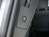 最後までご覧になって頂き、誠にありがとうございます。在庫車の保管場所やスタッフの人数の関係上、現車のご手配にお時間が掛かる場合がございます。ご来店ご希望の際は、ご連絡を頂けますようお願い申し上げます。