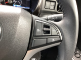 アダプティブレーダークルーズコントロールは先行車との車間を維持しながら追従走行を行い、長距離でのドライバー負担を軽減させてくれます。