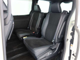 ゆとりある広々とした車内空間は、ドライブを始め買い物やレジャーなど、幅広く活躍します。一人でもみんなとでもお出かけを楽しみましょう!