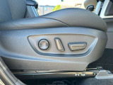 運転席シートは8ウェイパワーシートを装備。