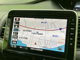 周辺の道路や施設名が地図上に表示され、現在地を確かめながら目的地までの道順を確認できます。画面から周辺の様子を把握しやすく、初めての場所への移動にも役立ちます。