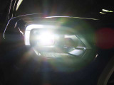 LEDオートヘッドライトを搭載しております。非常に明るく夜間走行時に非常に重宝します。