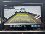 バックカメラも付いています! 運転が不慣れな方でも安心して駐車が可能です!