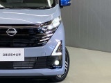 【ハイビームアシスト】暗い道も対向車のライトや周辺の明るさに合わせてハイビームとロービームを自動切り替え★