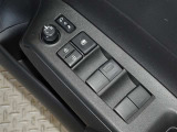 電動格納式ドアミラー・パワーウインドウを装備しています。
