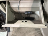 自社商品化センターにて内外装のクリーニングを実施しております!