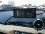 Bluetoothの接続ができます。AppiecarPlayとAndoroid Autoがつなげます。