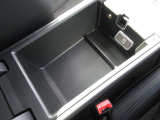 外装はもちろんのこと、内のクリーニングも徹底。中古車を感じさせない美しいコンディションでお渡しいたします。