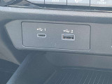 USB電源ポートも搭載しております。