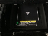 スマホを置くだけで充電できるワイヤレス充電器!ケーブルの抜き差しが不要なのでとても便利です♪