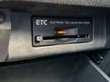 ETC付きです。高速道路に乗る時には必須になります。時間帯によっては割引もあります。