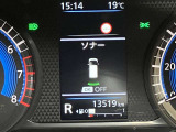 障害物を感知し知らせてくれるので安心です♪