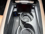 Burmester 4Dサラウンドサウンドを搭載。広い室内を立体感のある音で満たし、移動時間を豊かにします。