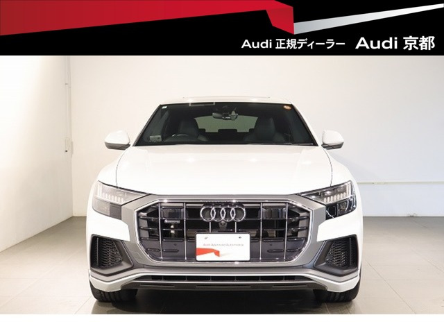 Q8 55 TFSI クワトロ Sライン 4WD 
