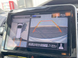 【アラウンドビューモニター】専用のカメラにより、上から見下ろしたような視点で360度クルマの周囲を確認することができます☆死角部分も確認しやすく、狭い場所での切り返しや駐車もスムーズに行えます。