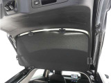 ◆トノカバー装備◆荷室を覆い保護してくれるカバーを装備!。プライバシー保護にも役立ちます。