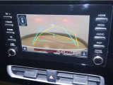 【バックモニター】後方の死角や障害物などを安全確認しながら駐車できます。運転初心者も熟練者も安心ですね♪
