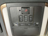 設置のボタンやナビボタンを押していただくだけでオペレーターにつながり、すばやく緊急車両を手配するサービス、ヘルプネット。ご契約など詳しくはスタッフまでお気軽にお尋ねくださいませ。