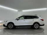 サービス工場完備。車検・メンテもお任せください!