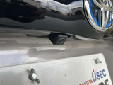 車庫入れもお任せのバックカメラが付いて、後方確認もラクラク♪安全に車庫入れも可能です。便利な機能ですが、バックカメラを過信せず、目視もお忘れなく。