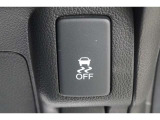 【VSA】コーナーリング時の横すべりと車両の急激な挙動変化を抑え安定した走行を実現するVSAを装備。