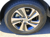 車体にぴったりの純正ホイールです。