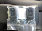 こちらの車両はスマートキー2個付属しておりますのでご安心くださいね(^^)/