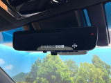 【デジタルインナーミラー】カメラが撮影した車両後方の映像をルームミラー内に表示。クリアな視界で状況の確認が可能です!※ドラレコ機能ご利用には別途SDカードをご用意いただく場合があります。