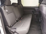 ゆとりある広々とした車内空間は、ドライブを始め買い物やレジャーなど、幅広く活躍します。1人でもみんなとでもお出かけを楽しみましょう!