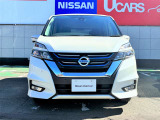 エンジンで充電してバッテリーに蓄電しモーターで走る。日産独自のパワートレーンe-POWER。滑らかな加速と優れた燃費性能が特徴です。