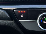 運転席&助手席シートヒーター。シートを素早く温め、寒い日の運転も快適。3段階で温度調節が可能。