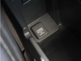 ◆アクセサリーソケット◆ドラレコの電源やスマートフォンの充電等に使用できる便利な電源ソケット!使いやすい場所に装備されています。