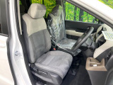 もちろん車内はキレイです♪よりクリーンな状態をキープしたいお客様には『ナノゾーンコート』がおすすめ!新型コロナウイルス対策や、除菌・消臭に効果を発揮し多くの方にご好評いただいております。