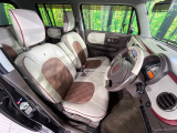 運転席シート廻りは使用感も少なく、良好な状態となっています。丁寧に使われていたことがよくわかりますね。