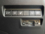 高速道路の料金所をスムーズに通過できるETC車載器♪※別途セットアップ料金を申し受けます。