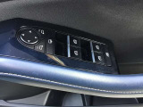 パワーウインド・電動格納付きドアミラースイッチは、ドアに集中☆