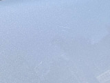 右側後席ドアの線キズです。