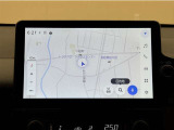 ナビ付きです。目的地を設定すれば、初めての場所でも簡単に行くことが出来ます。