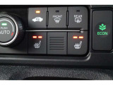 運転席助手席シートヒーターはハイロー切替可能です。