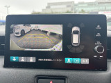 バックカメラも付いています! 運転が不慣れな方でも安心して駐車が可能です!