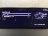スマートブレーキサポート搭載!衝突の危険性が高い状況下でブレーキ制御を行い、衝突時の被害を軽減します!